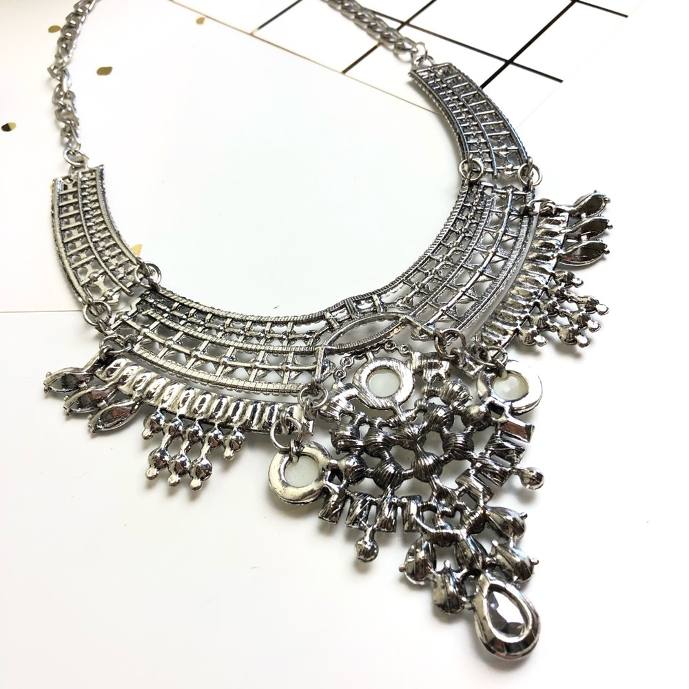 Big Statement Necklace - image 6